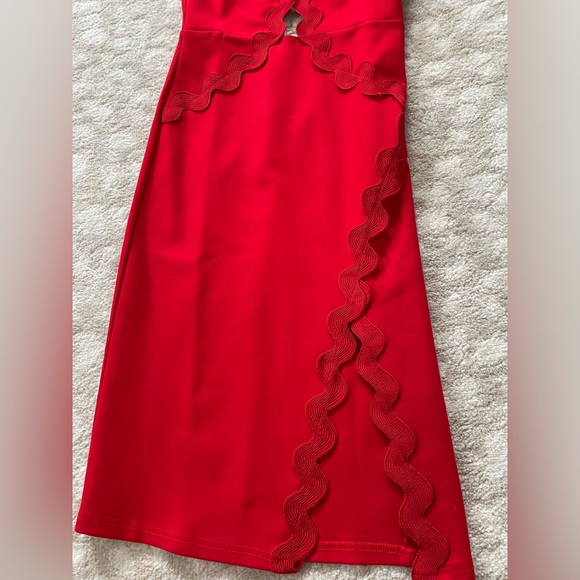 A.Peach Red Party Dress with Peekaboo Cut-out Detailing and Slit Size Small - Picture 3 of 5